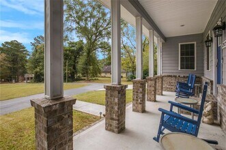 2925 Dodson Dr in East Point, GA - Building Photo - Building Photo