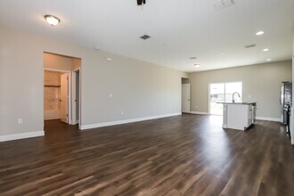 708 Martin Ln in Kissimmee, FL - Building Photo - Building Photo
