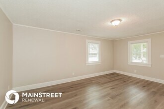 218 E Todd Ln in Charlotte, NC - Building Photo - Building Photo