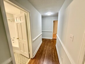 5411 Foxwood Dr in Greensboro, NC - Building Photo - Building Photo