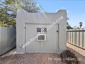 713 N Erin Ave in Tucson, AZ - Foto de edificio - Building Photo