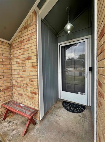 2414 Clearhaven Ct in Arlington, TX - Foto de edificio - Building Photo