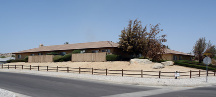 16340 Wato Rd in Apple Valley, CA - Building Photo - Building Photo