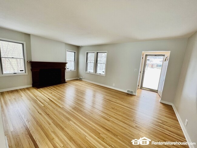 5109 Windsor Ave in Minneapolis, MN - Building Photo - Building Photo