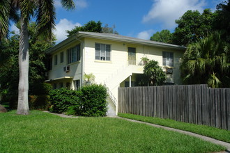 Hyde Park Apartments in Sarasota, FL - Foto de edificio - Building Photo