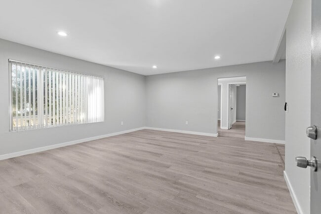 8101 Larson Ave in Garden Grove, CA - Building Photo - Building Photo