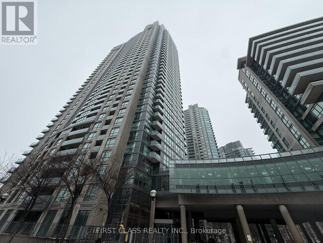property at 215 Fort York Blvd