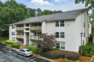 Kinstone River Apartments in Atlanta, GA - Building Photo - Building Photo