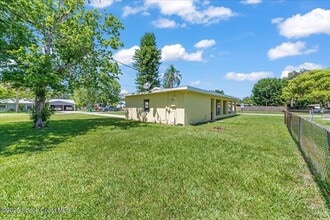 1729 Trimble Rd in Melbourne, FL - Building Photo - Building Photo