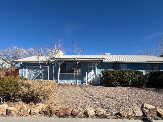 property at 1008 Rabbitbrush Ln