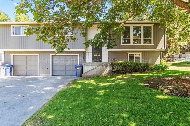 property at 3917 S Johnson St