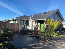 1736 L St in Eureka, CA - Building Photo