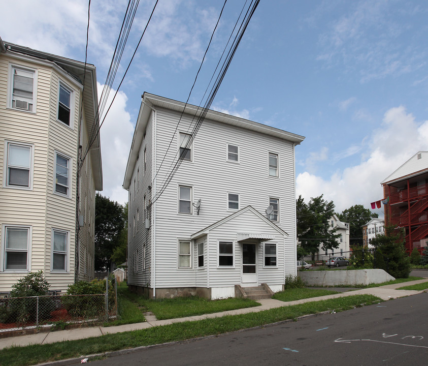 94 Booth St in New Britain, CT - Building Photo