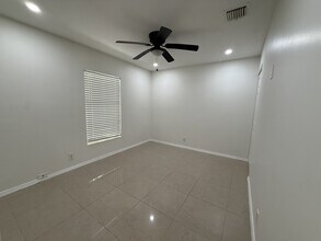 238 Palmetto Dr in Lake Park, FL - Building Photo - Building Photo