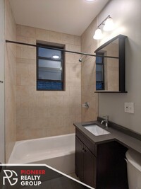 4552 N Damen Ave, Unit 102 in Chicago, IL - Building Photo - Building Photo