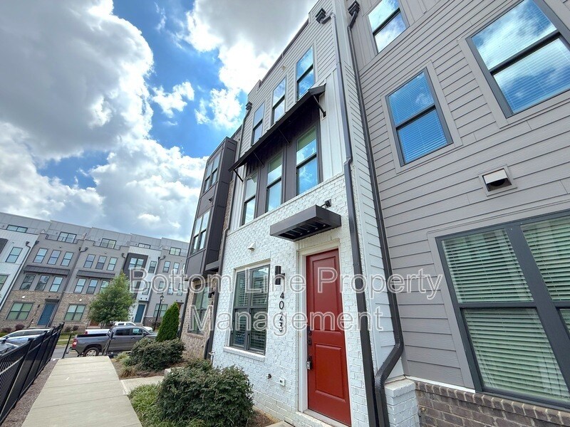4023 Tundra Rd in Charlotte, NC - Building Photo