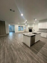 10518 Aberdeen Ave in Lubbock, TX - Building Photo - Building Photo