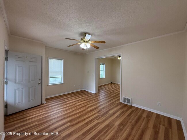 146 S Everett Ave in Scranton, PA - Building Photo - Building Photo