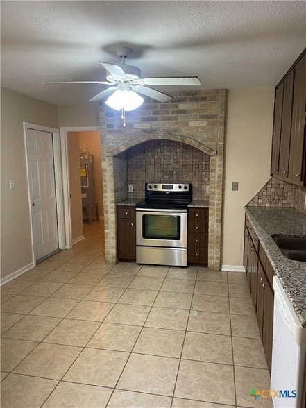 218 Navajo Dr in Victoria, TX - Building Photo - Building Photo