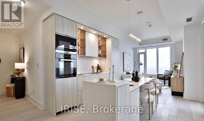property at 11 Yorkville Ave