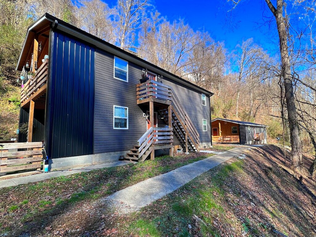 141 Habitat St Rentals in Pikeville, KY