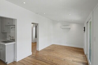 6609 Leland Way in Los Angeles, CA - Building Photo - Building Photo