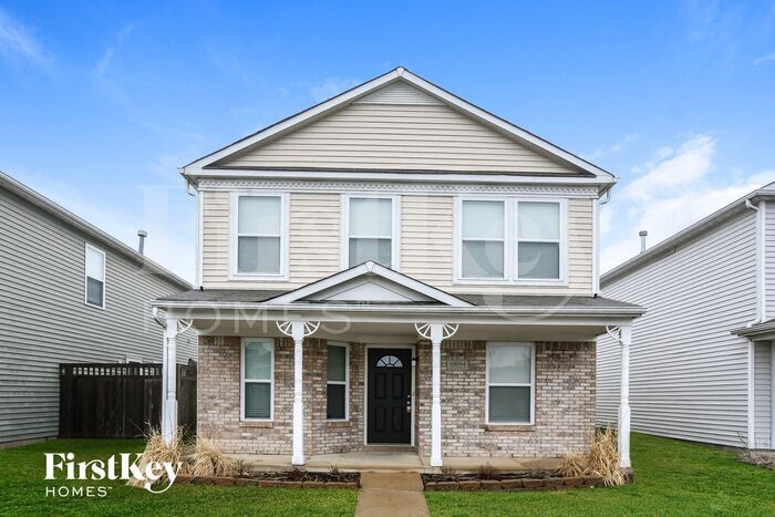 10094 Golden Dr, Unit A in Noblesville, IN - Foto de edificio