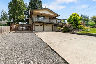 1250 Racine St in Bellingham, WA - Foto de edificio - Building Photo