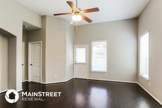 13346 Davenport Hills Ln in Atascocita, TX - Foto de edificio - Building Photo