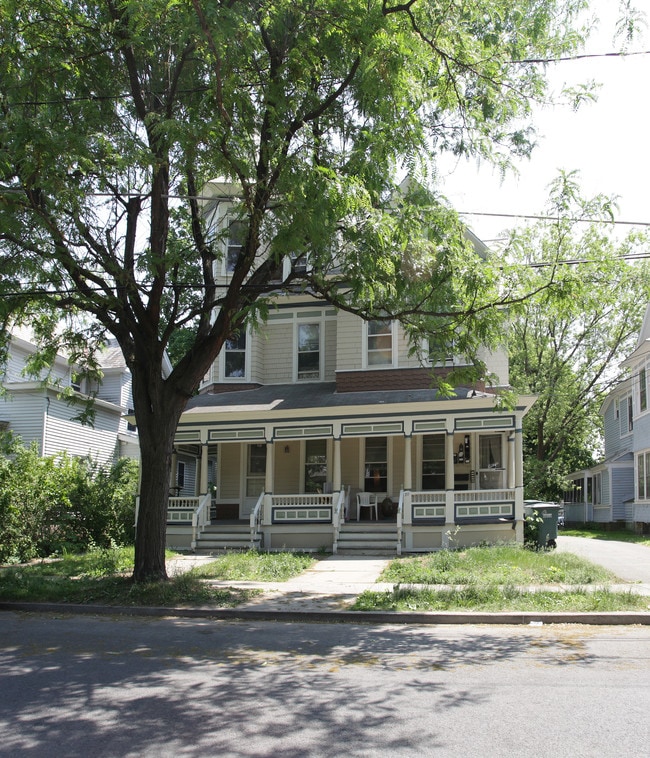 20 Grove Ave in Glens Falls, NY - Building Photo - Building Photo