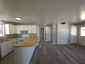 1630 E Elm Ave in Coeur d'Alene, ID - Building Photo - Building Photo