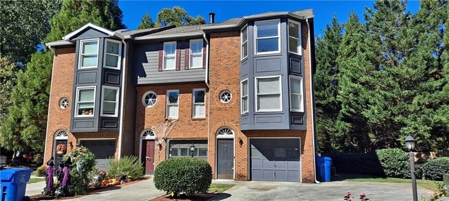 428 Page Ave NE