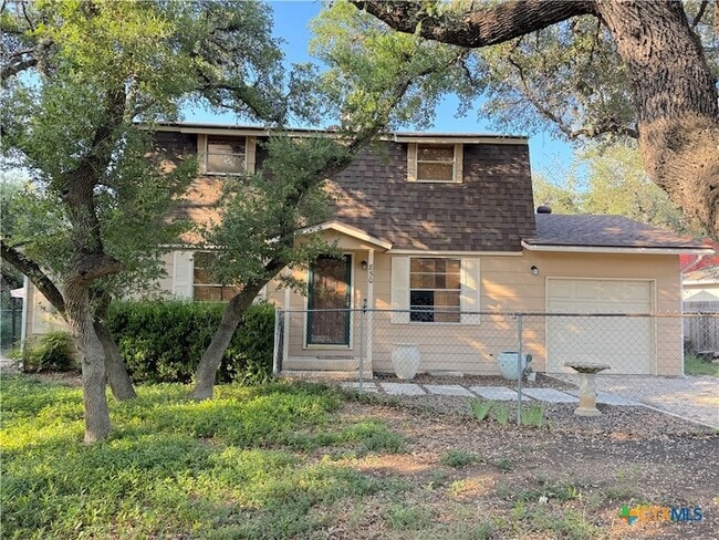 850 Riviera Dr in Canyon Lake, TX - Building Photo - Building Photo