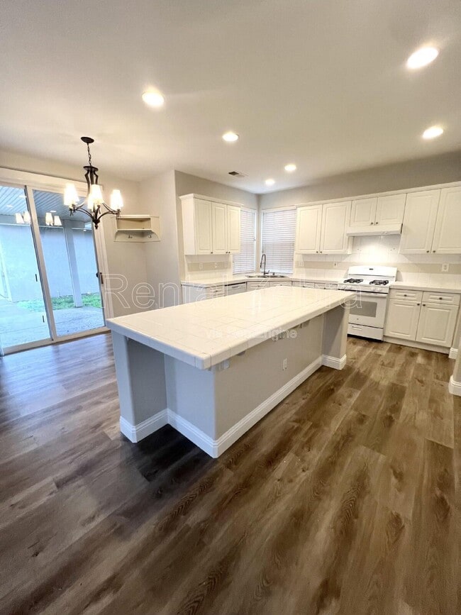 property at 626 Peachcrest Dr