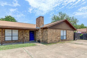 1202 Westcott Dr in Round Rock, TX - Building Photo