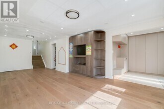 188 Upper Canada Dr in Toronto, ON - Building Photo - Building Photo