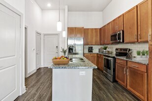 Lantower Legacy Lakes in Lewisville, TX - Building Photo