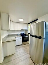 245 Iolani Ave in Honolulu, HI - Building Photo - Building Photo