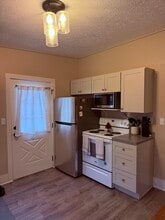 88 E Center St in Berea, OH - Building Photo - Building Photo