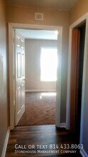 133 E 24th St in Erie, PA - Building Photo - Building Photo