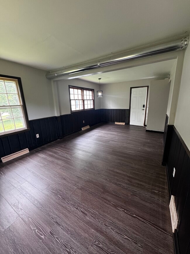 property at 1305 Collegewood St