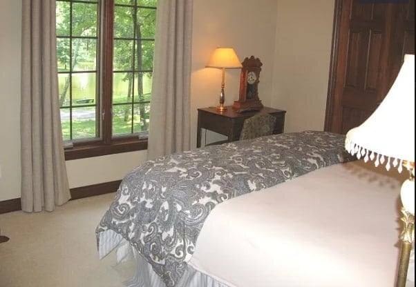 property at 3841 Valley View Dr