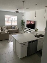 12217 Linear St in Orlando, FL - Foto de edificio - Building Photo
