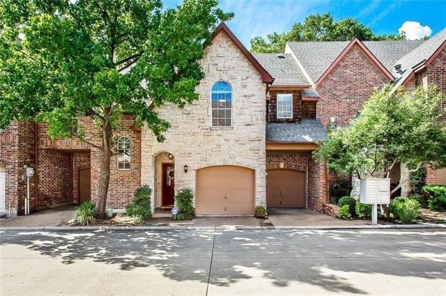 property at 5735 Richmond Ave
