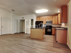 6421 Pinewood Hills Dr in Jacksonville, FL - Building Photo - Building Photo