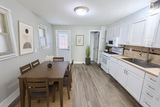 123 E Louther St in Carlisle, PA - Building Photo - Building Photo