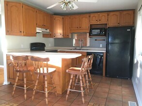 1779 S Foothill Dr, Unit A in Salt Lake City, UT - Foto de edificio - Building Photo