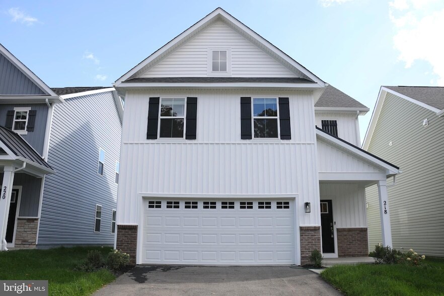 218 Munsee Cir, Unit 4 in Winchester, VA - Building Photo