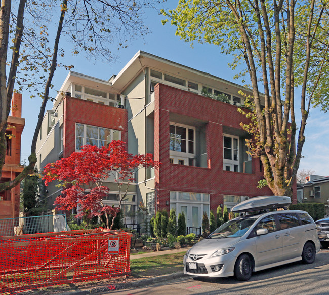 Simon Lofts in Vancouver, BC - Building Photo - Primary Photo