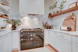 2703 Mid Ln in Houston, TX - Building Photo - Building Photo